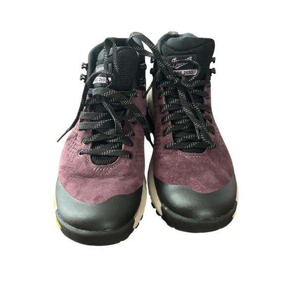 Danner Women’s Trail 2650 Mid GTX Hiking Boots in
Marionberry Size 10 - Picture 3 of 13